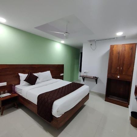 Hotel Prime Jubilee Haiderabad Buitenkant foto